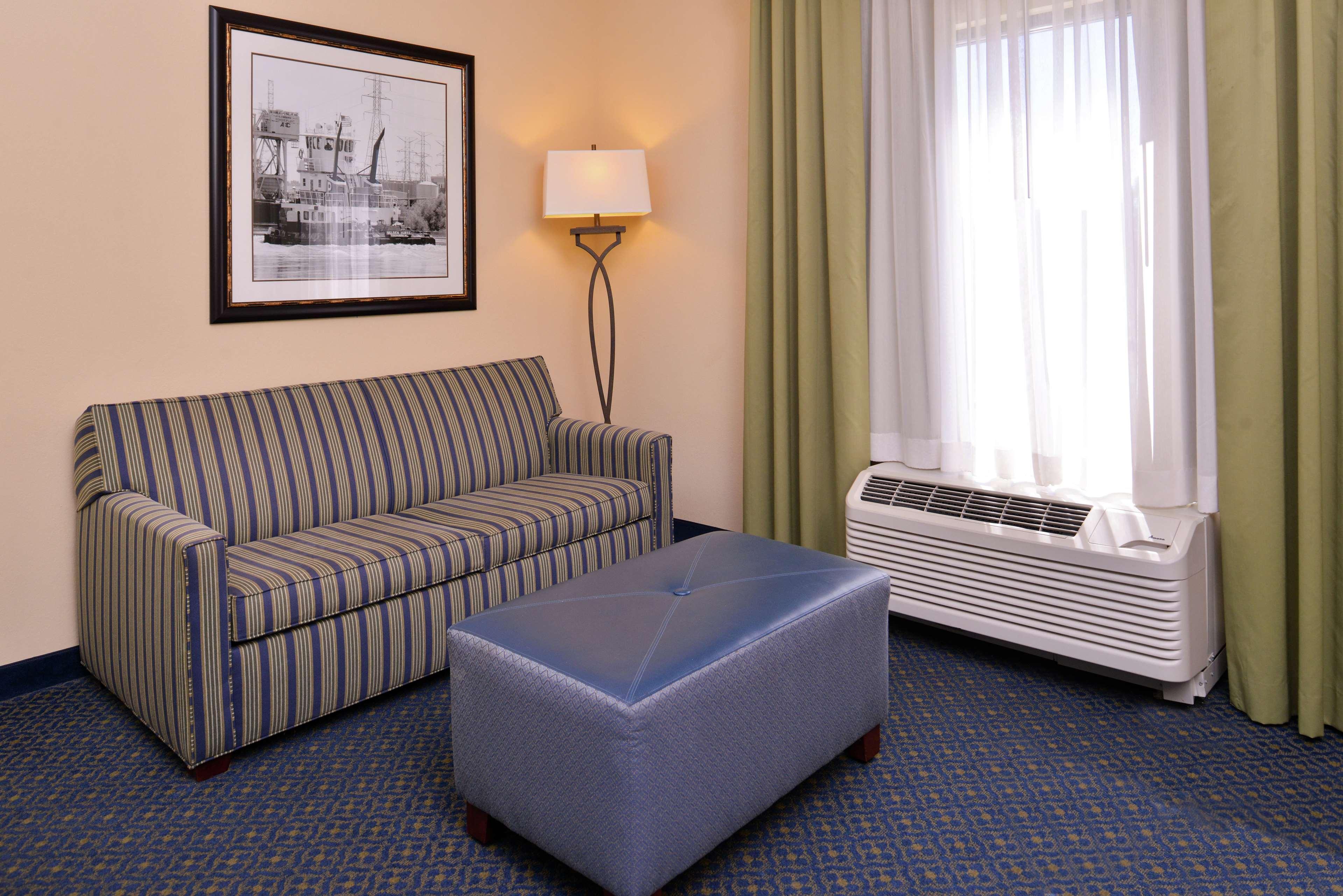 Hampton Inn Jackson-College Avenue Eksteriør bilde