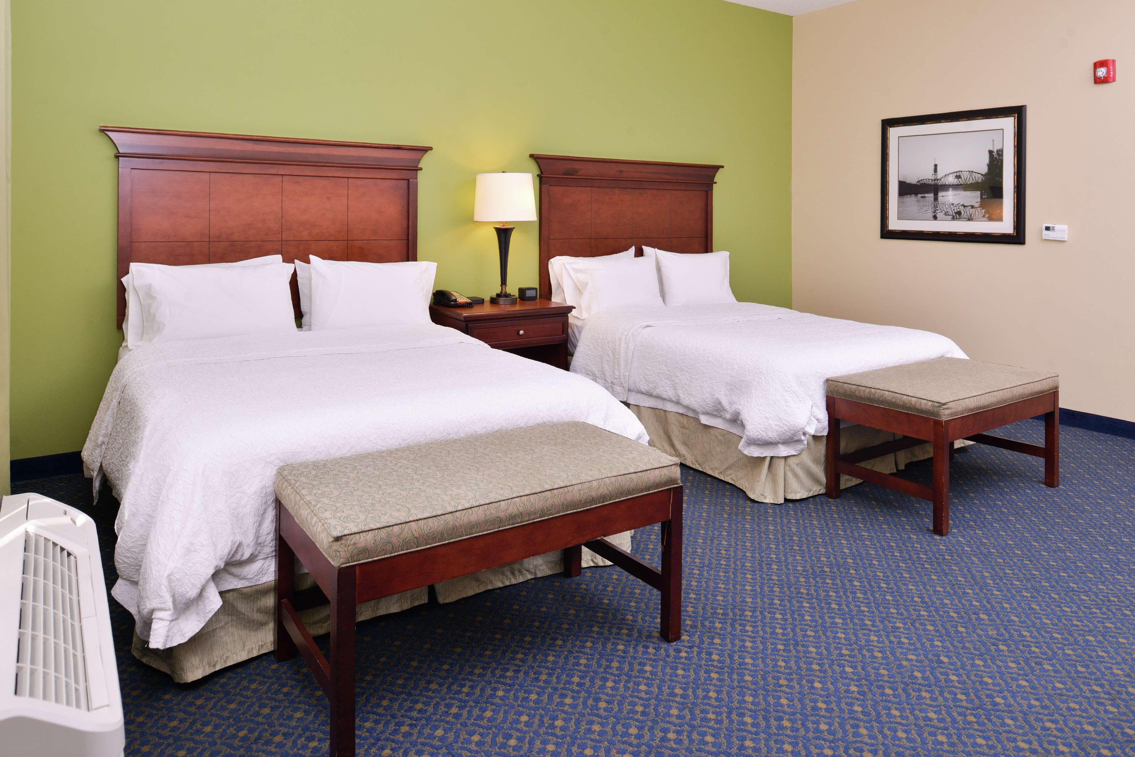 Hampton Inn Jackson-College Avenue Eksteriør bilde