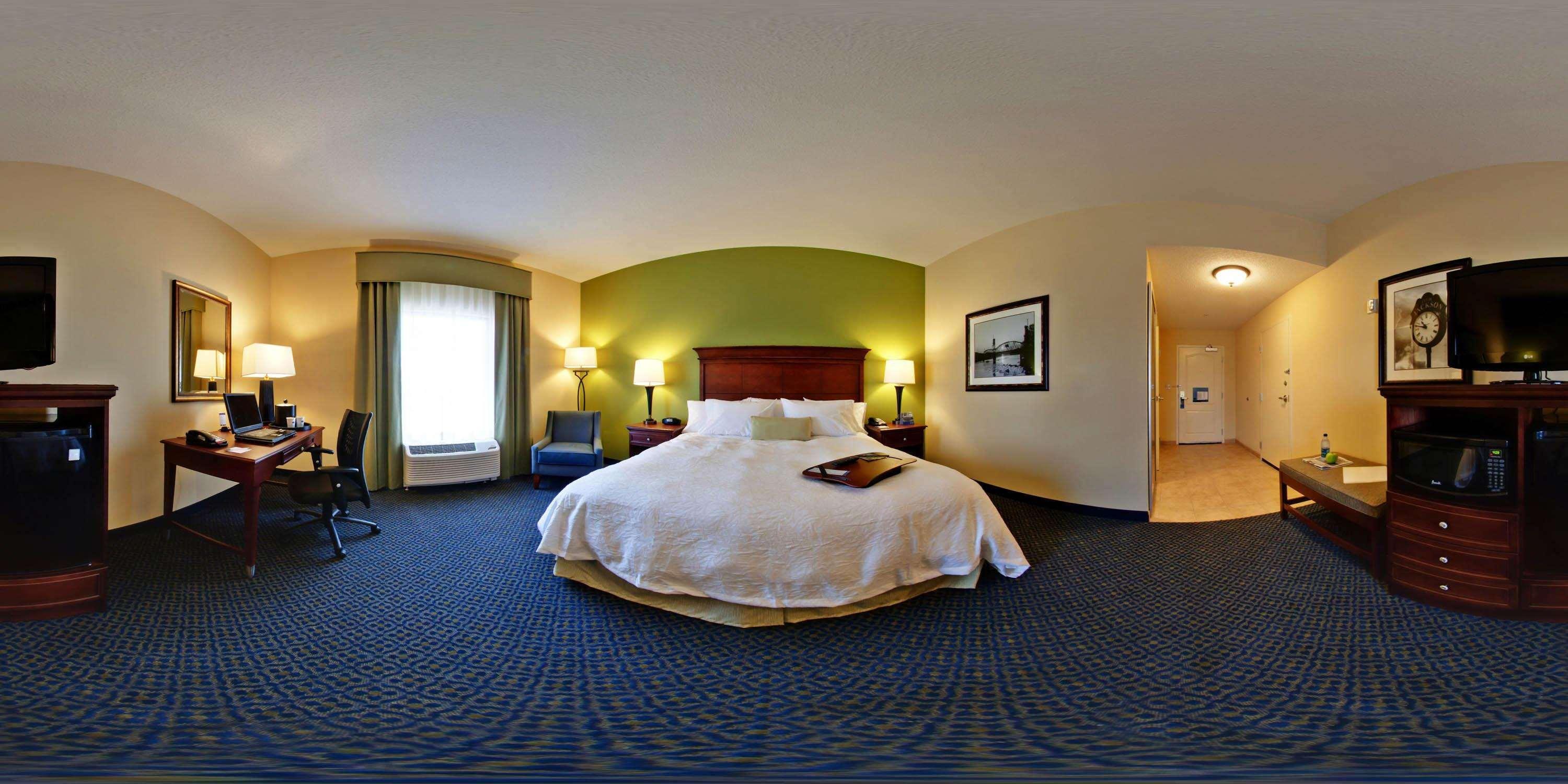 Hampton Inn Jackson-College Avenue Eksteriør bilde