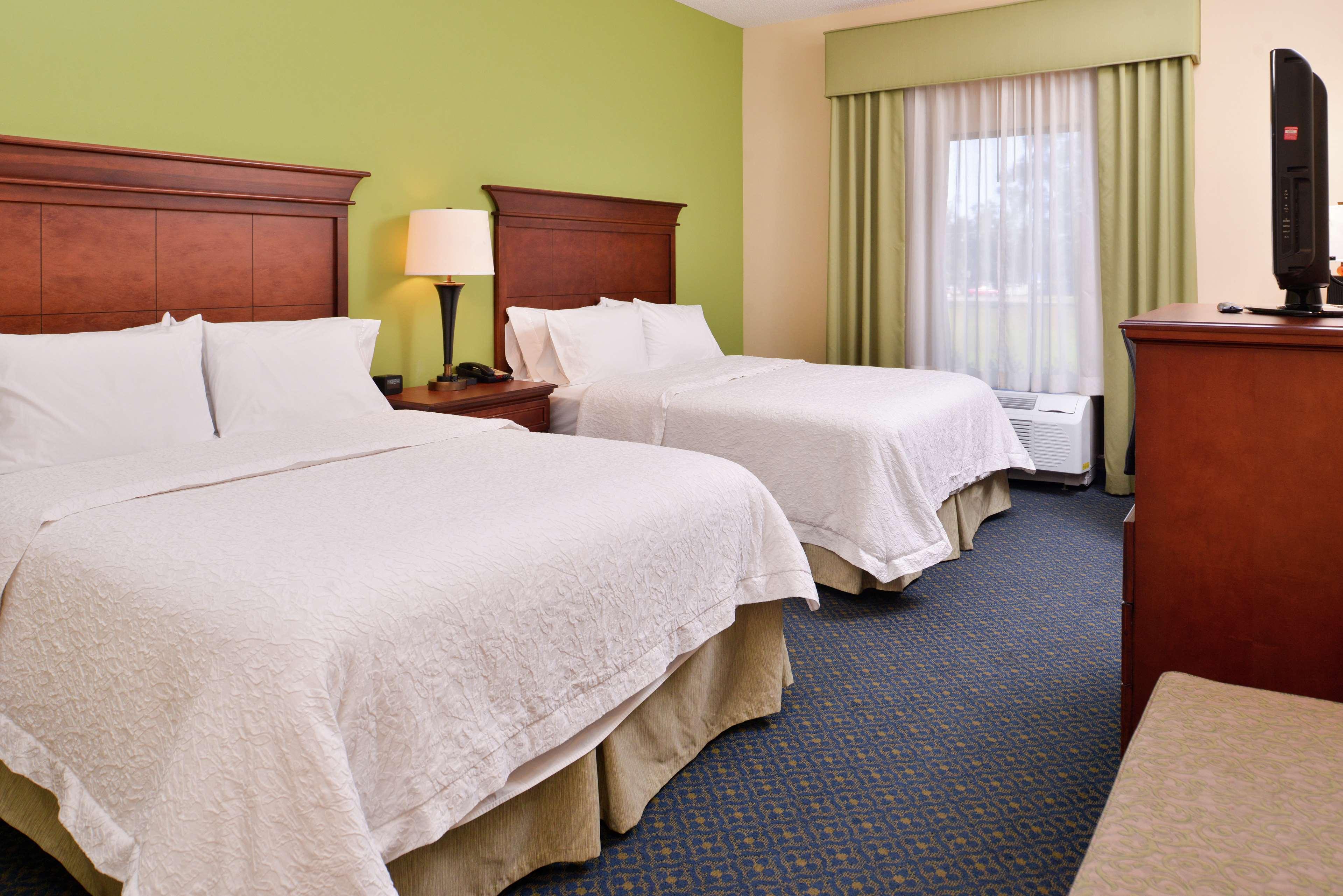 Hampton Inn Jackson-College Avenue Eksteriør bilde