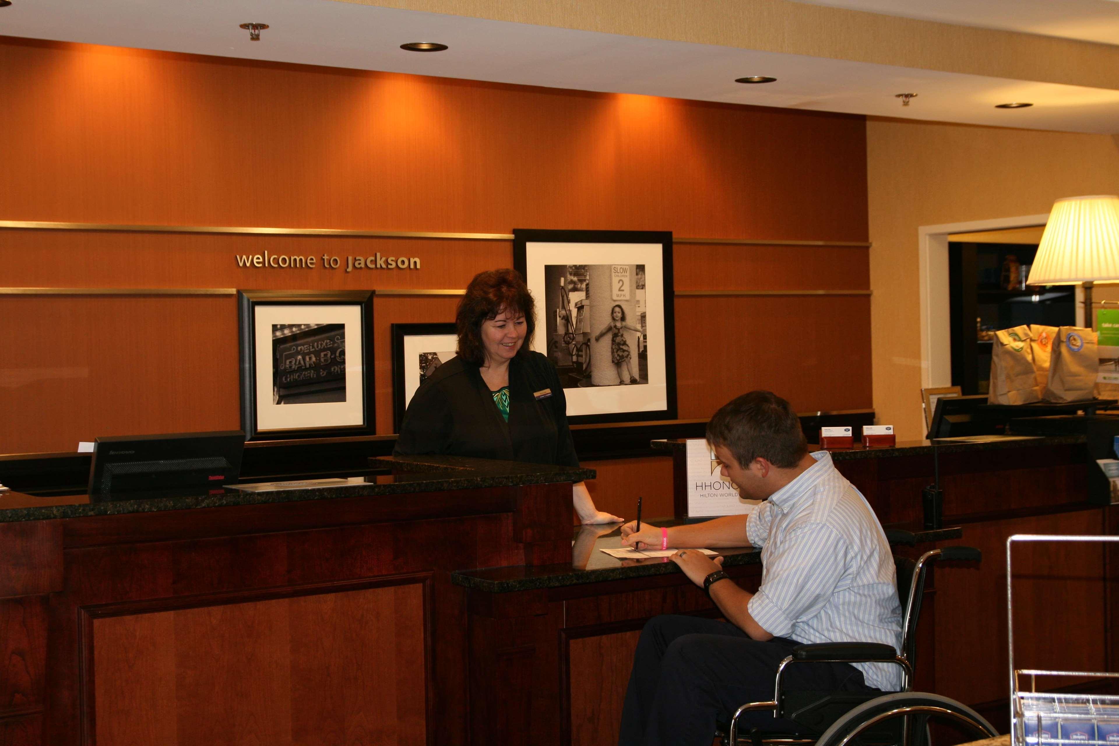 Hampton Inn Jackson-College Avenue Interiør bilde
