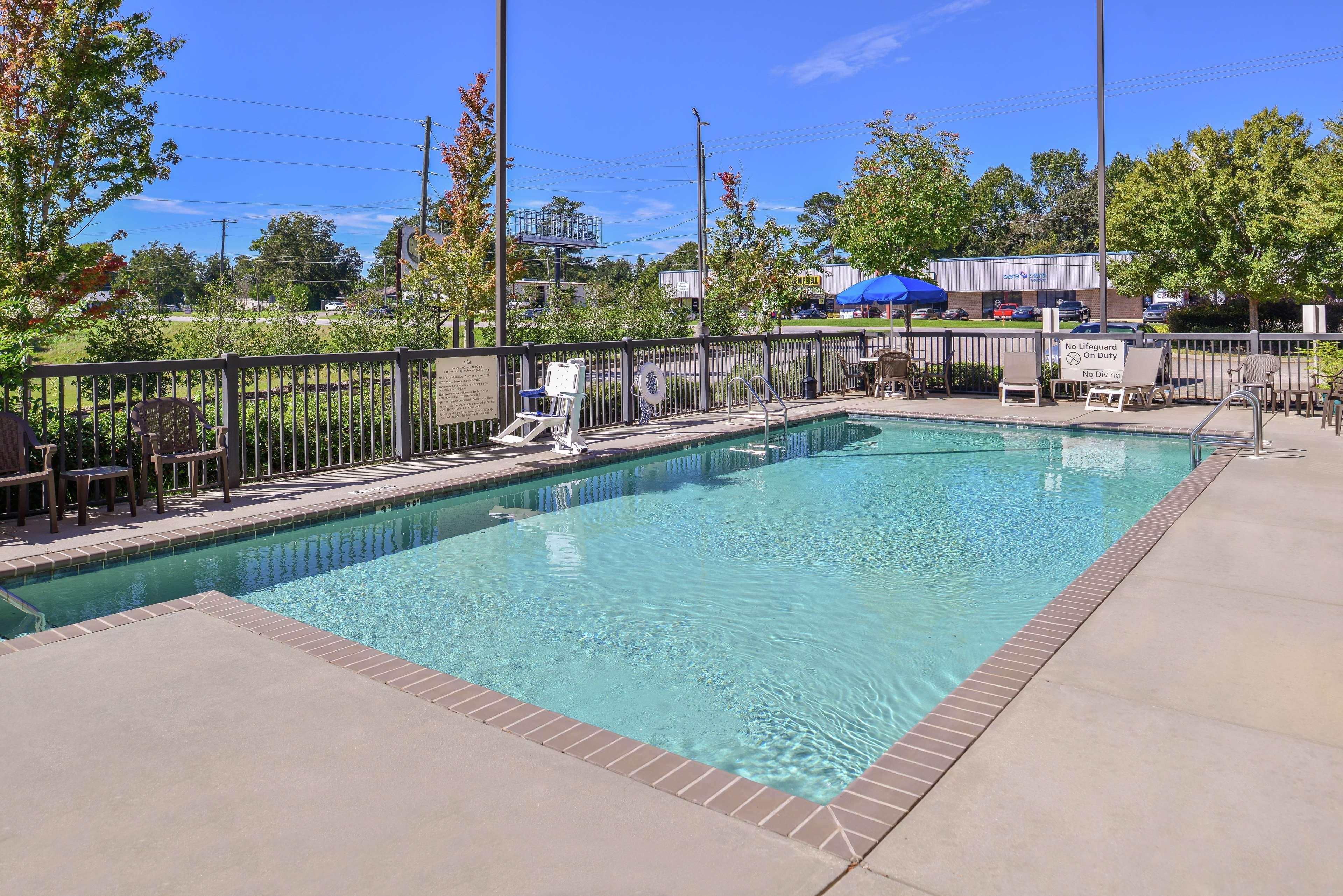 Hampton Inn Jackson-College Avenue Eksteriør bilde